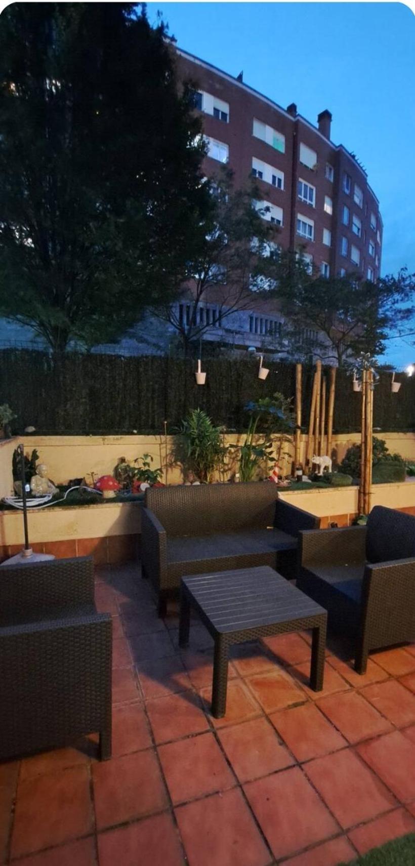 Habitacion Con Salida Directa A Terraza Chill Out Билбао Екстериор снимка